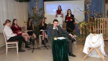 4. Scena