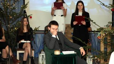 7. Scena